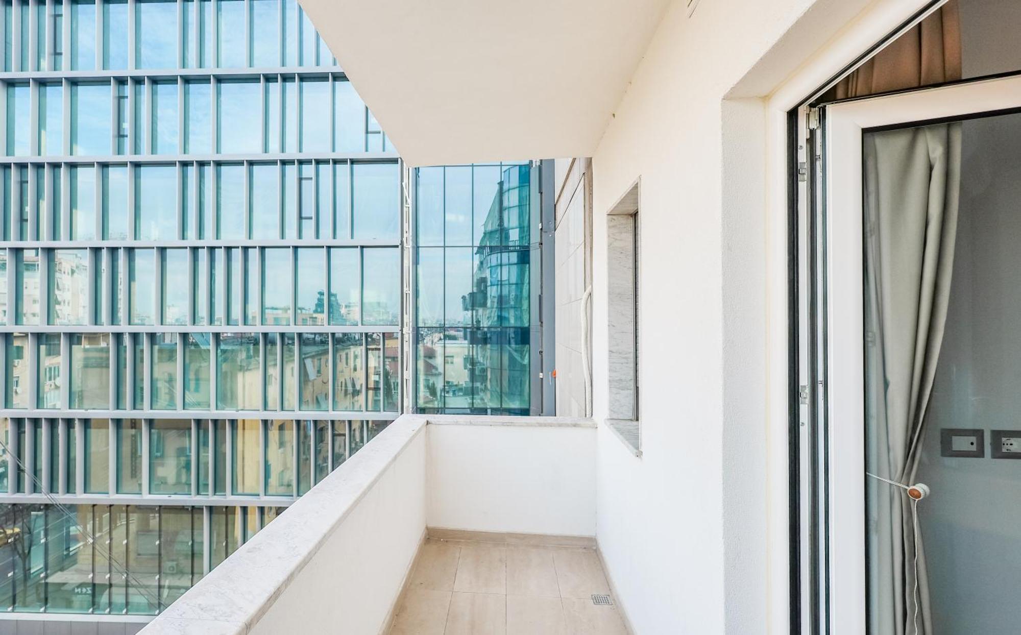 Premium Apartment In The Center Tirana Eksteriør billede
