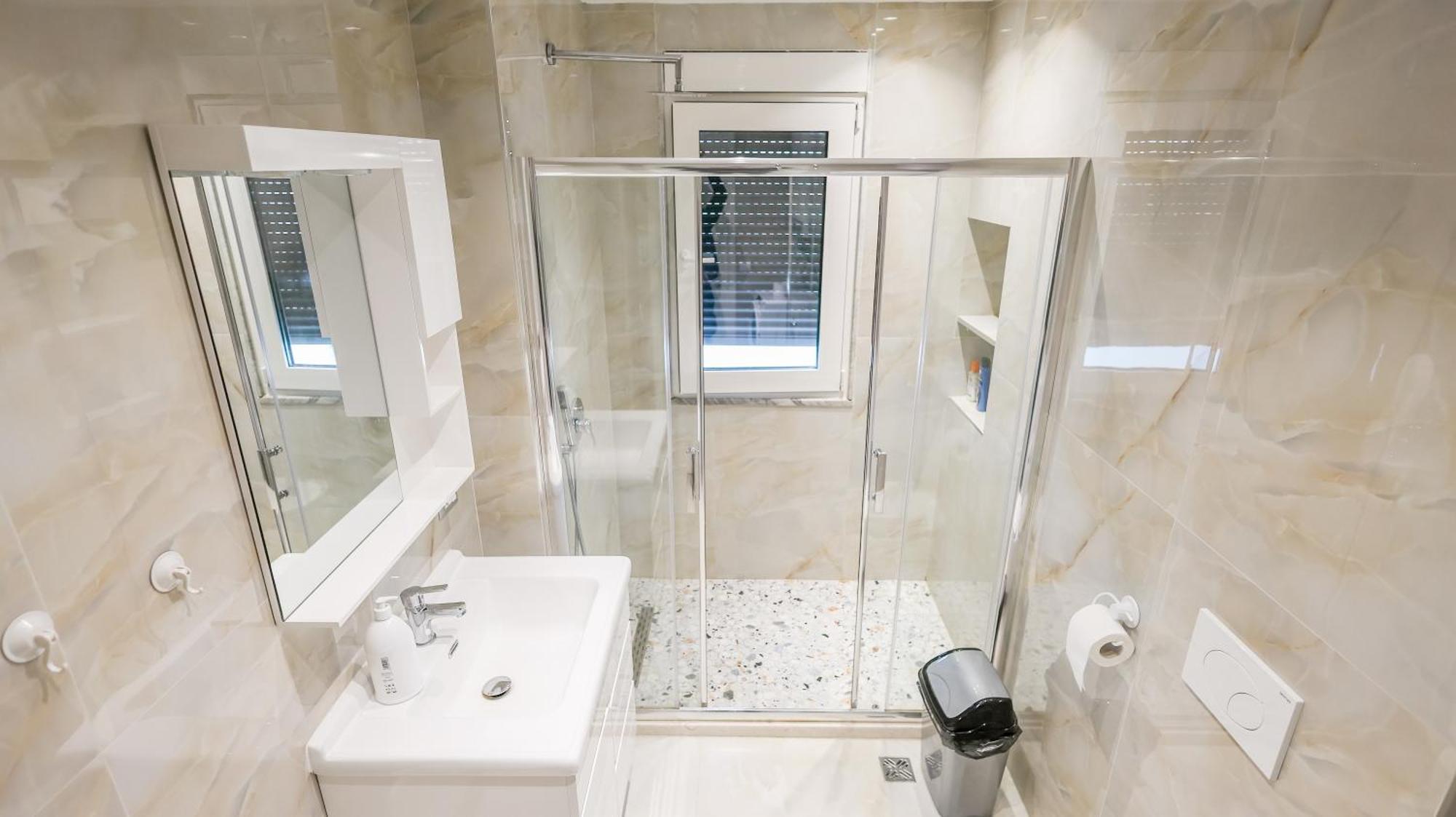 Premium Apartment In The Center Tirana Eksteriør billede